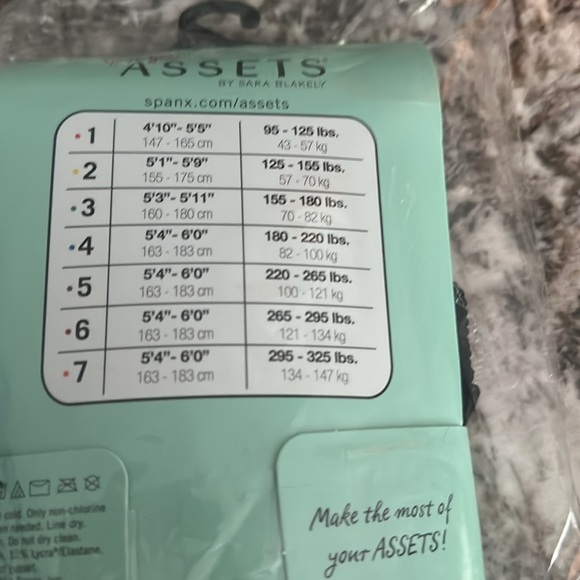 Spanx NWT Textured Shaping Tights - Wish Bone Assorted Sizes - Picture 5 of 5